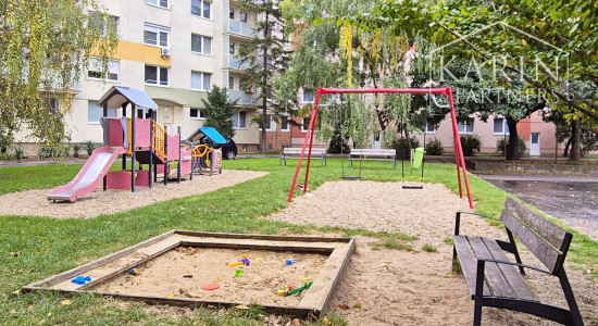 **REZERVOVANÝ**  2-izbový byt s balkónom A. Kubinu v Trnave