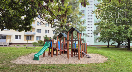 **REZERVOVANÝ**  2-izbový byt s balkónom A. Kubinu v Trnave