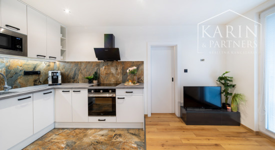 REZERVOVANÝ - 1-izbový byt s balkónom v obľúbenej lokalite Nitra – Chrenová