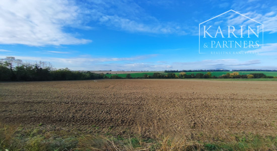 EXKLUZÍVNE: Investičný pozemok cca. 44015m2, k.ú.Neverice /Nitra 14km/