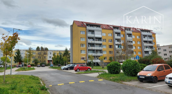 REZERVOVANÉ - 3 izbový mezanínový byt v Senci