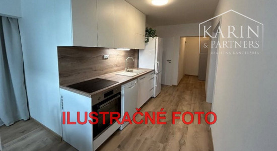 Byt s atmosférou domu – 4 izby, garáž, záhrada, Nové Zámky