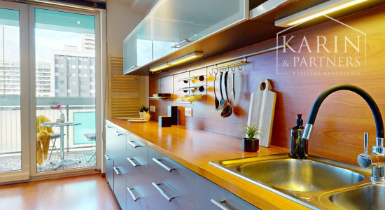 KOMPLETNE ŠTÝLOVO ZARIADENÝ 3I BYT S LODŽIOU A BALKÓNOM