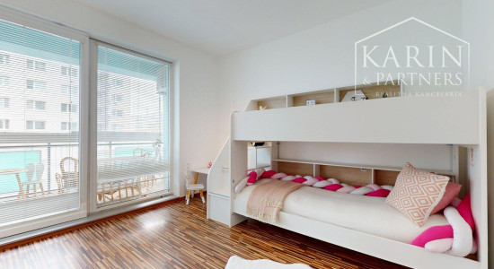 KOMPLETNE ŠTÝLOVO ZARIADENÝ 3I BYT S LODŽIOU A BALKÓNOM