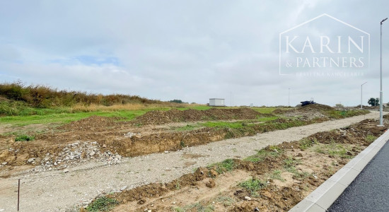 Pozemok na rodinný dom s výhľadom na Malé Karpaty