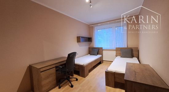 Prenájom 3-izbový byt s klimatizáciou, Smolenická ulica, Bratislava V Petržalka