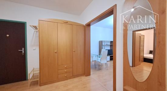 Prenájom 3-izbový byt s klimatizáciou, Smolenická ulica, Bratislava V Petržalka