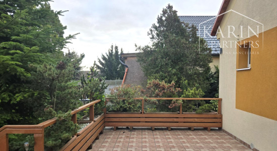 Predaj - 5 izbový, dvojgeneračný rodinný dom - Rajka Maďarsko