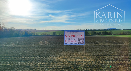 EXKLUZÍVNE: Investičný pozemok cca. 44015m2, k.ú.Neverice /Nitra 14km/