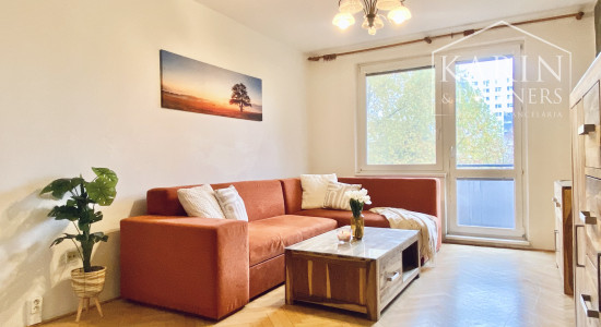 Prenájom Príjemný 3-izbový byt s balkónom a home office priestorom-Nitra Chrenová