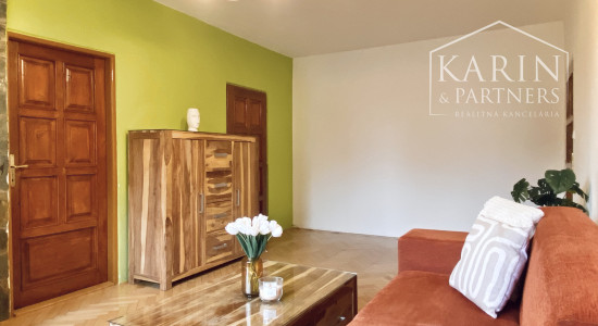 Prenájom Príjemný 3-izbový byt s balkónom a home office priestorom-Nitra Chrenová