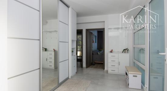 Nadštandardný 4 izbový rodinný dom s veľkou záhradou a komfortným vybavením, Šamorín