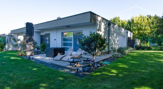 Nadštandardný 4 izbový rodinný dom s veľkou záhradou a komfortným vybavením, Šamorín