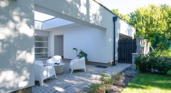 Nadštandardný 4 izbový rodinný dom s veľkou záhradou a komfortným vybavením, Šamorín