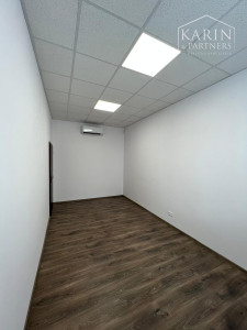 Prenájom AMBULANCIA/ FYZIO/ SERVIS celok 97 m2 s kuchynkou/ wc, BA IV., Dúbravka.