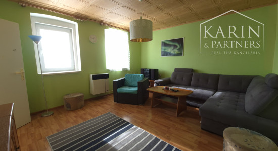 KOMPLETNE ZARIADENÝ 4I RODINNÝ DOM PO REKONŠTRUKCII