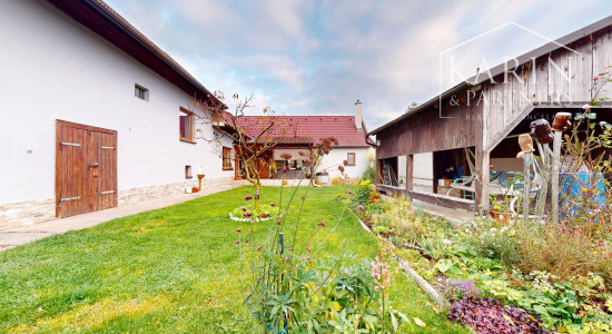 ZREKONŠTRUOVANÝ A ZARIADENÝ RODINNÝ DOM V KRÁĽOVEJ