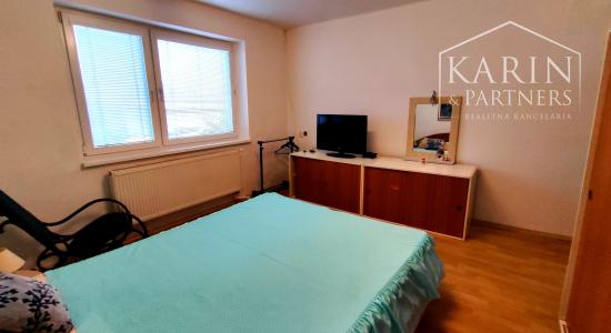 EXKLUZÍVNE na PREDAJ: Rodinný dom 4izbový s garážou, Palárikovo