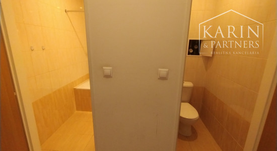 Predaj garsónka! 33,54 m2 s loggiou, ul. Jána Jonáša, Devínska Nová Ves, BA IV.