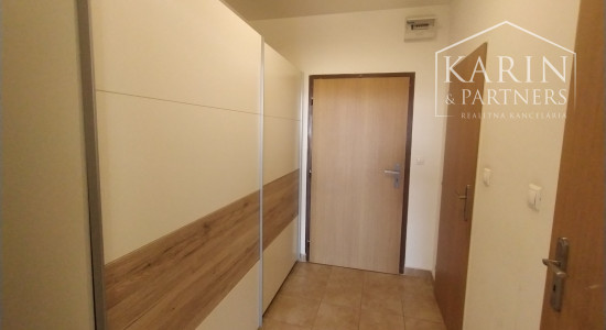 Predaj garsónka! 33,54 m2 s loggiou, ul. Jána Jonáša, Devínska Nová Ves, BA IV.