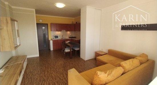 Garsónka! 38,44 m2 s loggiou a pivničnou kobkou, ul. Jána Jonáša, Devínska Nová Ves, BA IV.