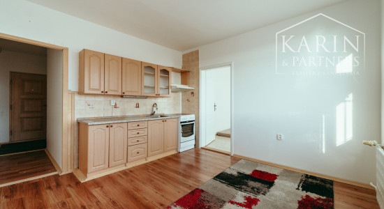 3i byt s dvoma balkónmi v blízkosti centra mesta Senica