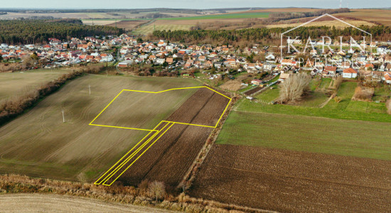 Pozemky - orná pôda s možnosťou výstavby RD v budúcnosti