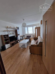 Priestranný 2-izbový Byt s Balkónom – Ul. Imatra, Zvolen (64 m²)