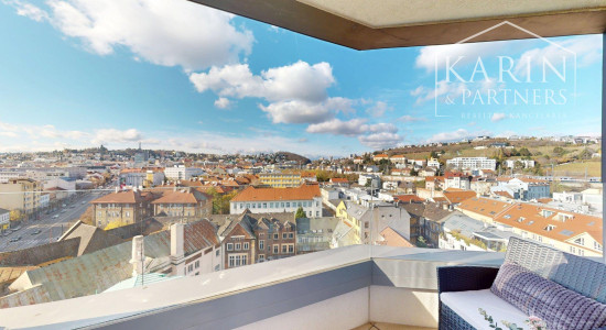 KOMPLETNE VKUSNE A KVALITNE ZARIADENÝ 2I BYT S LODŽIOU A GARÁŽOVÝM STOJISKOM