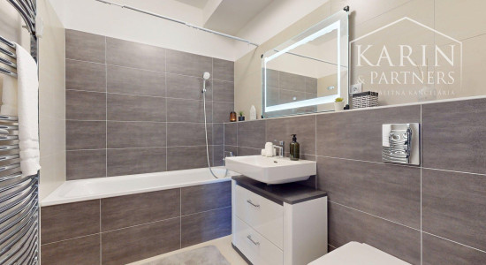 KOMPLETNE VKUSNE A KVALITNE ZARIADENÝ 2I BYT S LODŽIOU A GARÁŽOVÝM STOJISKOM