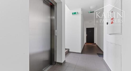 1-IZBOVÝ BYT S PRIESTRANNÝM BALKÓNOM | KLIMATIZACIA | PARKING | RAČA - RUSTAVELIHO