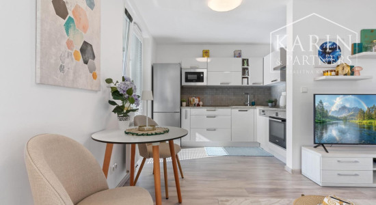 1-IZBOVÝ BYT S PRIESTRANNÝM BALKÓNOM | KLIMATIZACIA | PARKING | RAČA - RUSTAVELIHO