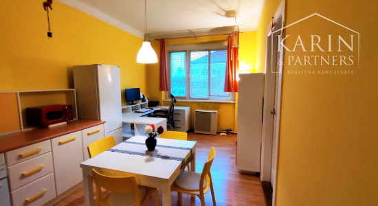 NA PRENÁJOM: 2 izbový byt, s výmerou 59m2 + terasa, NZ