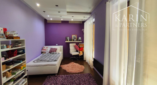 NA PREDAJ: Rodinný dom 5i, dvojgaráž, novostavba, Nové Zámky