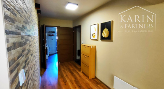 NA PREDAJ: Rodinný dom 5i, dvojgaráž, novostavba, Nové Zámky