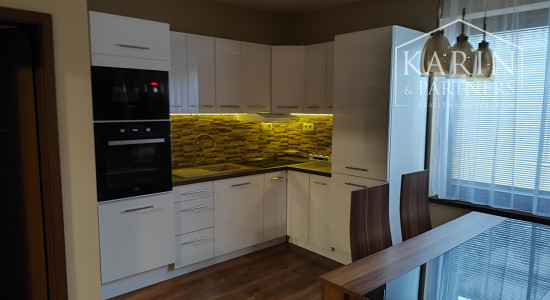 NA PREDAJ: Rodinný dom 5i, dvojgaráž, novostavba, Nové Zámky