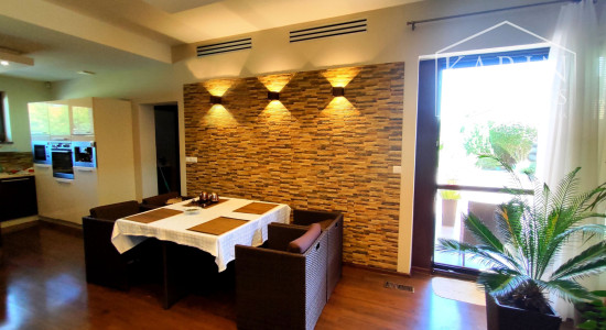 NA PREDAJ: Rodinný dom 5i, dvojgaráž, novostavba, Nové Zámky