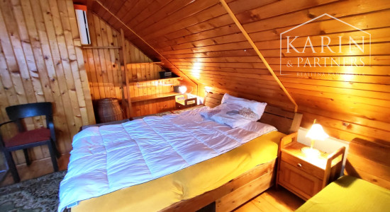 Prenájom - Štýlové bývanie s vlastnou záhradou – prenájom útulného rodinného domu v Radave