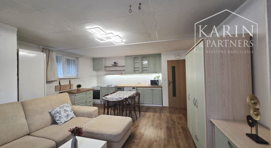 2 izbový byt v rodinnom dome, 90 m2, Ivanka pri Dunaji