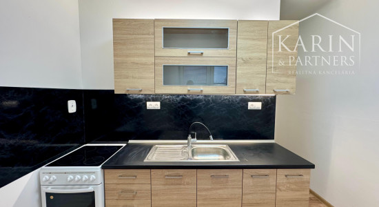 2i BYT NA PRENÁJOM, PALÁRIKOVA, SENICA