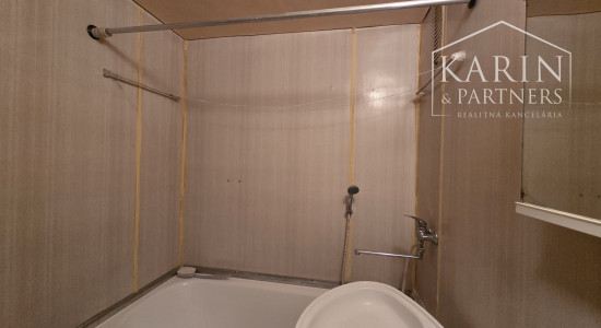 2 izbový byt v pôvodnom stave, Sokolská ul., Senec