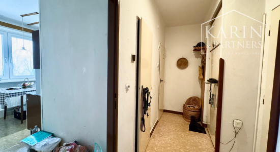 PRIESTRANNÝ 2i BYT, MIRKA NEŠPORA, HOLÍČ