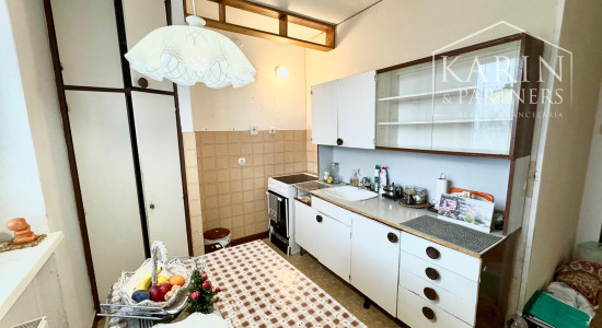 PRIESTRANNÝ 2i BYT, MIRKA NEŠPORA, HOLÍČ