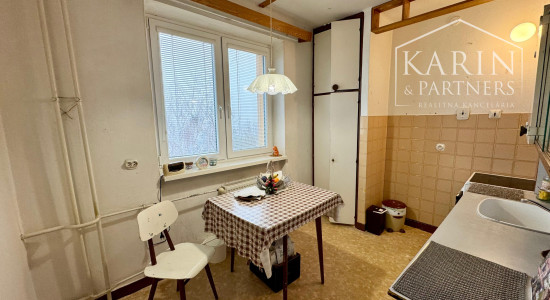 PRIESTRANNÝ 2i BYT, MIRKA NEŠPORA, HOLÍČ