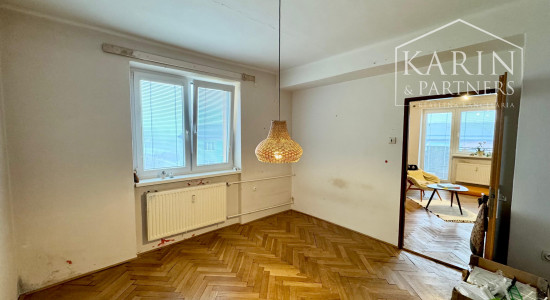 PRIESTRANNÝ 2i BYT, MIRKA NEŠPORA, HOLÍČ