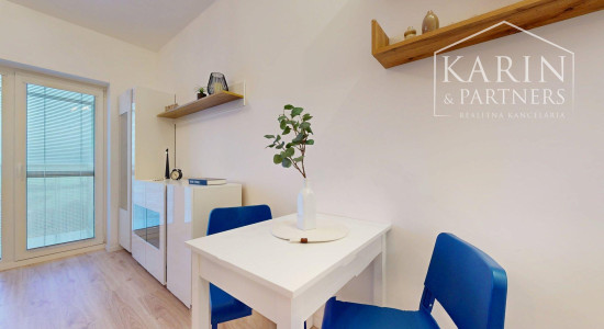 REZERVOVANÝ KOMPLETNE VKUSNE ZARIADENÝ 1I BYT S BALKÓNOM | SLNEČNICE POP