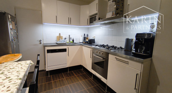 Predáme 3 izbový byt so šatníkom, komorou a balkónom, sídlisko Prednádražie, Nové Zámky