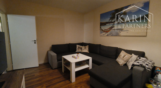 Predáme 3 izbový byt so šatníkom, komorou a balkónom, sídlisko Prednádražie, Nové Zámky