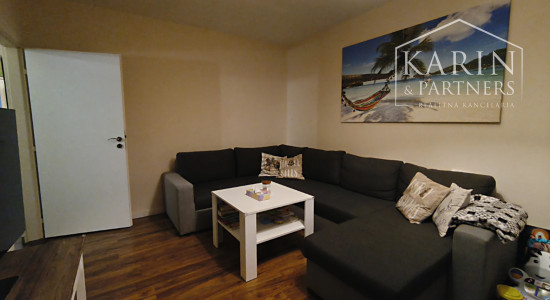 Rezervované: Predáme 3 izbový byt so šatníkom, komorou a balkónom, sídlisko Prednádražie, Nové Zámky