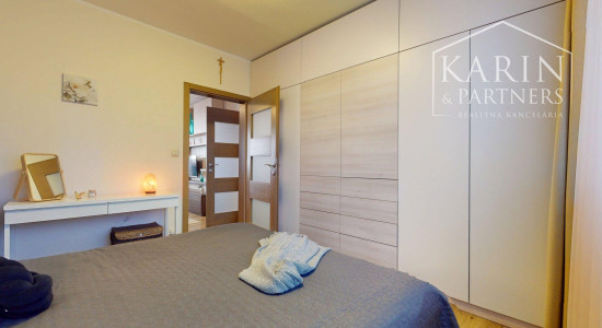 KOMPLETNE ZREKONŠTRUOVANÝ A ZARIADENÝ 4I BYT S LODŽIOU A PIVNICOU